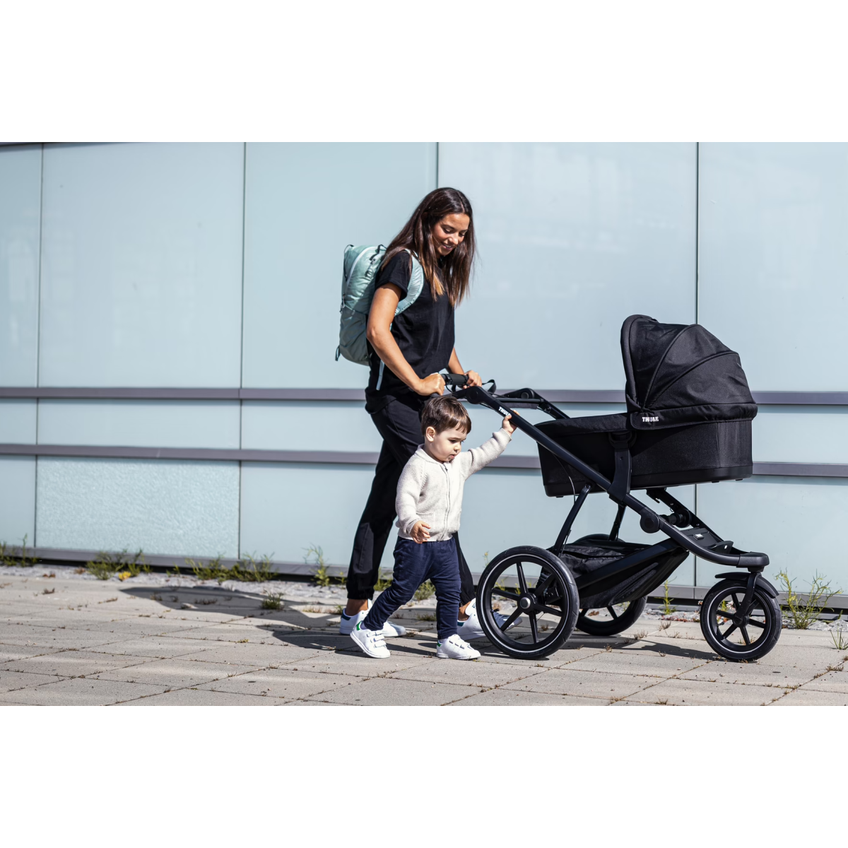 Thule urban glide hot sale 2 bassinet installation